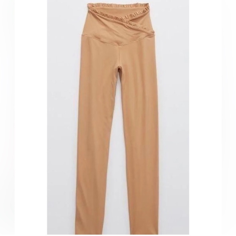 NWT OFFLINE By Aerie Real Me Xtra High Waisted Crossover Ruffle Legging tan XS